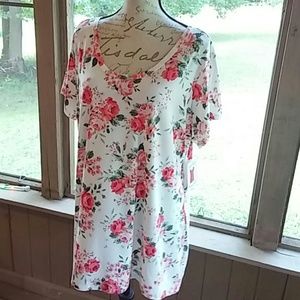 Bobbie Brooks Plus Size 3X Floral Pink & White Top